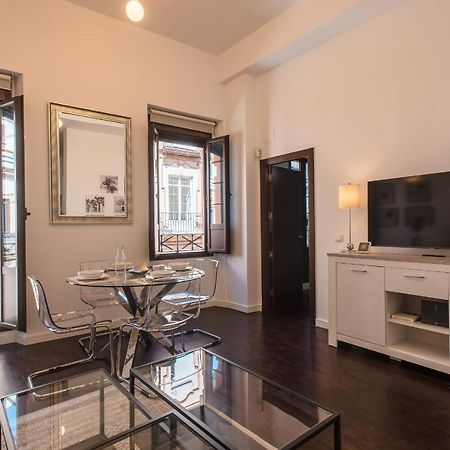 Apartamento Puerta Real - Free Parking 塞维利亚 外观 照片