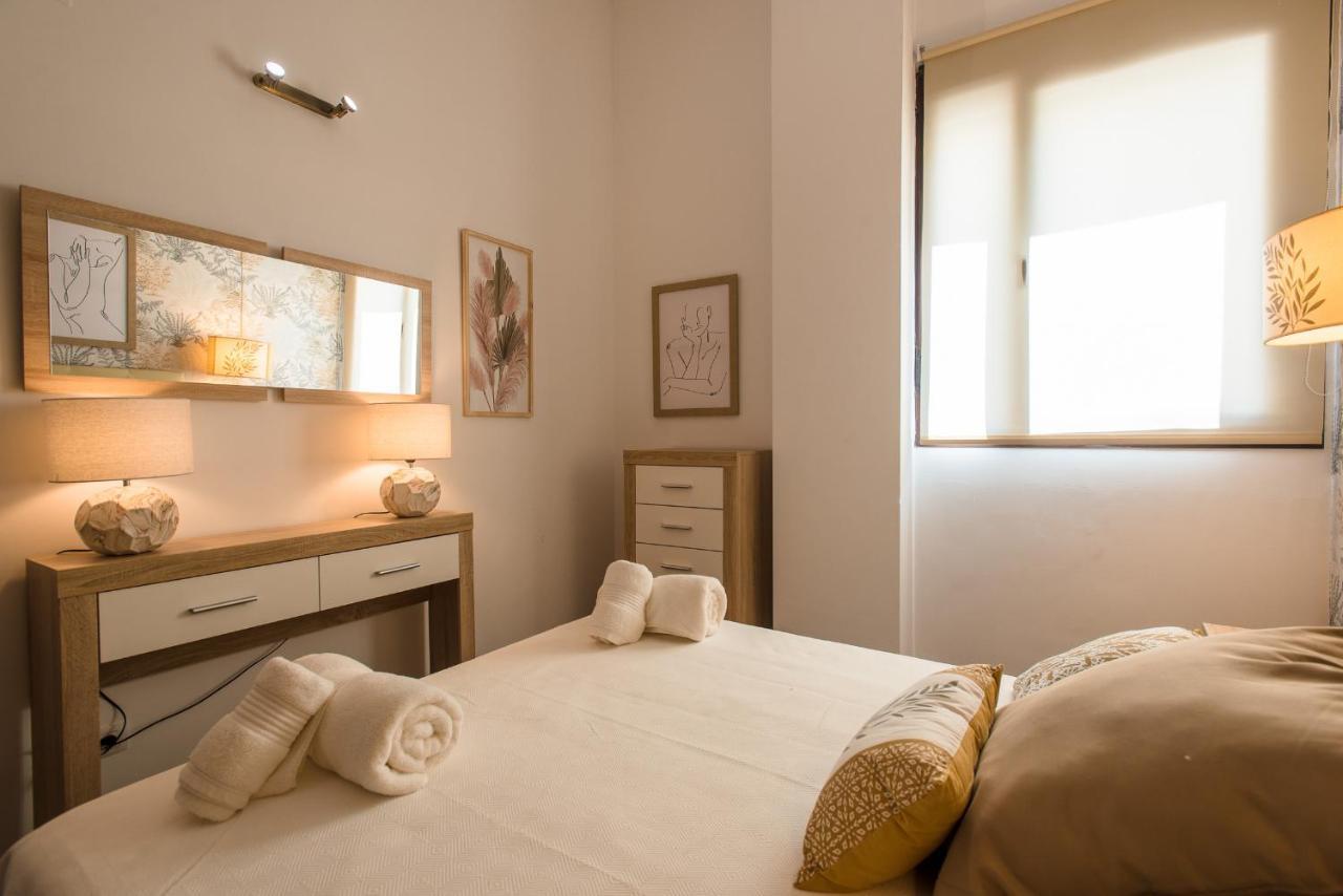 Apartamento Puerta Real - Free Parking 塞维利亚 外观 照片