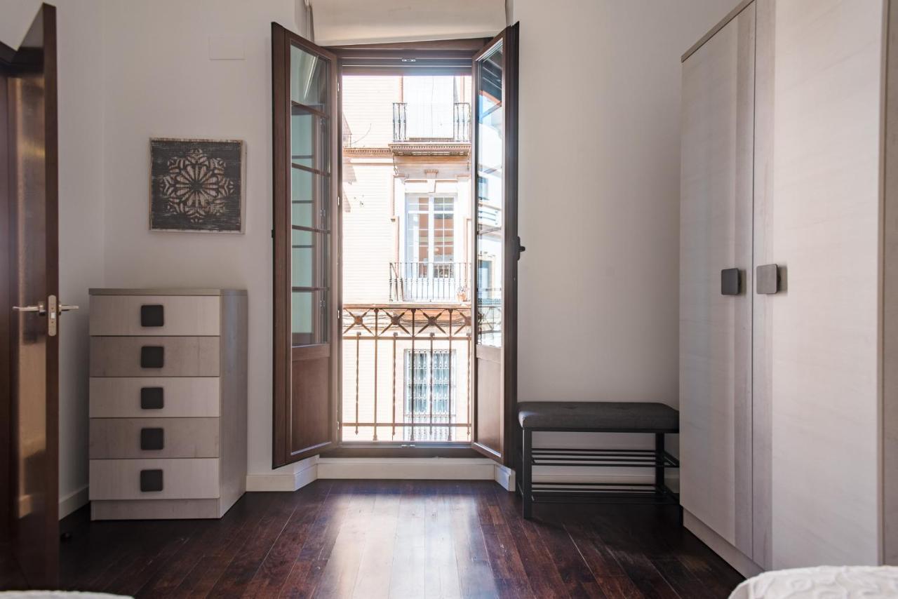 Apartamento Puerta Real - Free Parking 塞维利亚 外观 照片